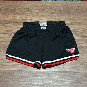 Mitchell & Ness Chicago Bulls Shorts Medium NBA Finals 1996 Retro